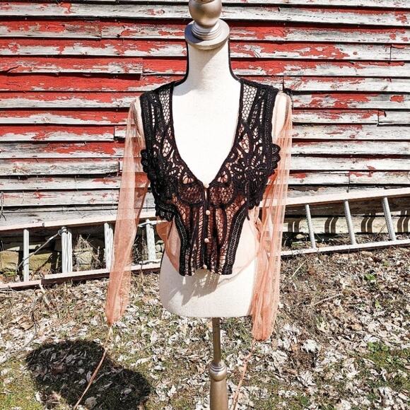 Forever 21 Size Small S Sheer Light Carmel Brown Black Cropped Crochet Festival - Picture 1 of 16